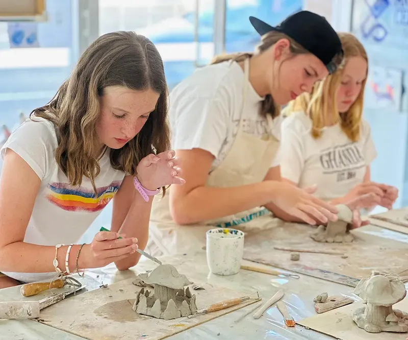 mahan holiday class 9